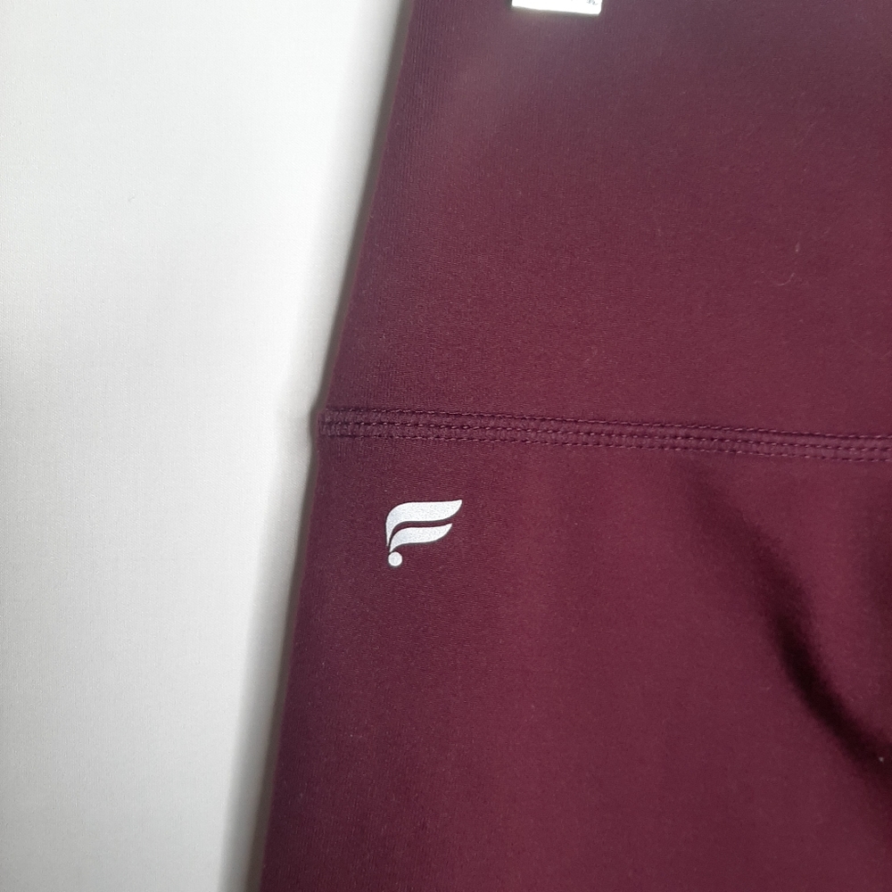 Fabletics Dynamic High-Waisted Lattice *Maroon* - image 4